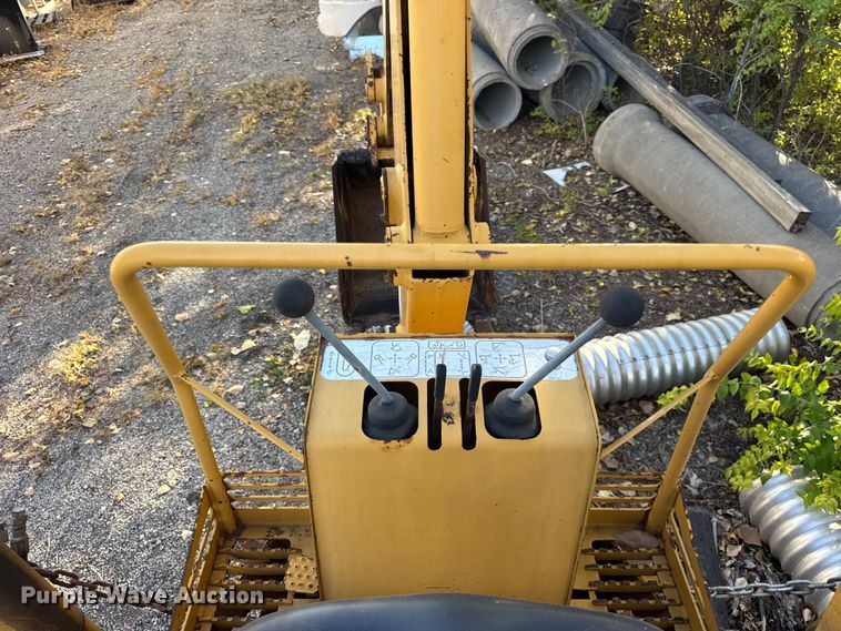 image for item EF2293 1996 Vermeer V5750 trencher