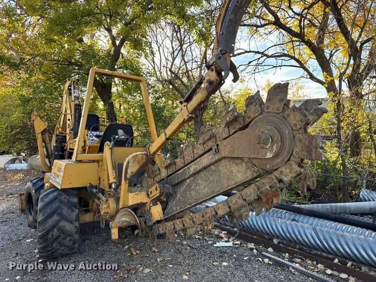 image for item EF2293 1996 Vermeer V5750 trencher