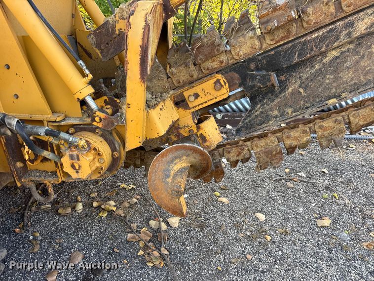 image for item EF2293 1996 Vermeer V5750 trencher