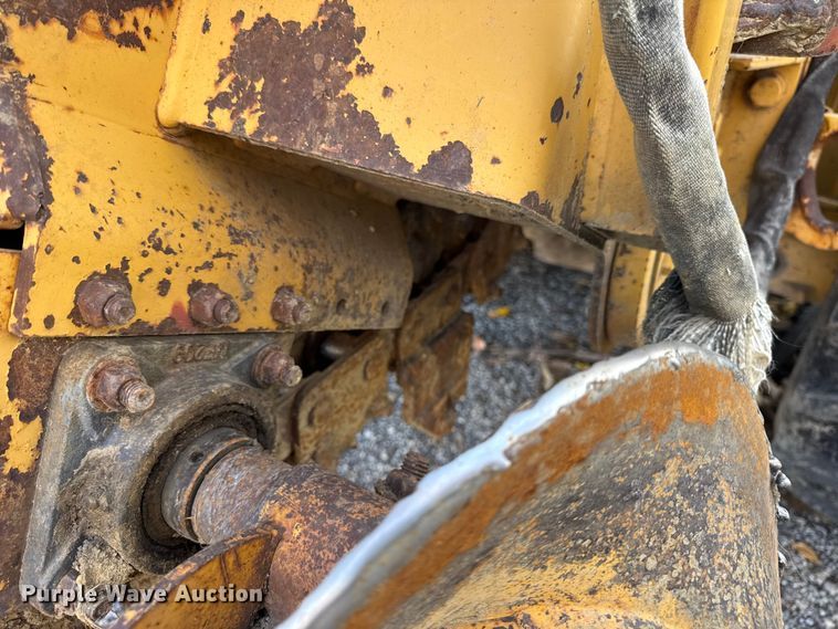 image for item EF2293 1996 Vermeer V5750 trencher