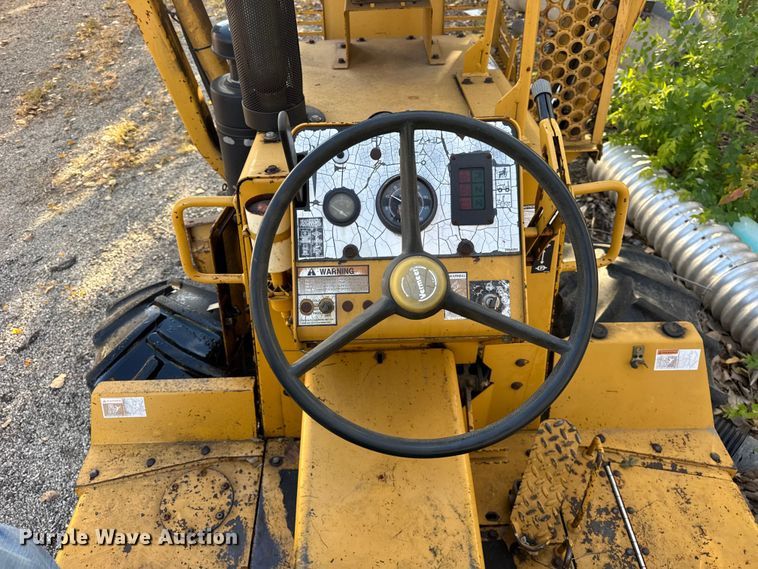 image for item EF2293 1996 Vermeer V5750 trencher