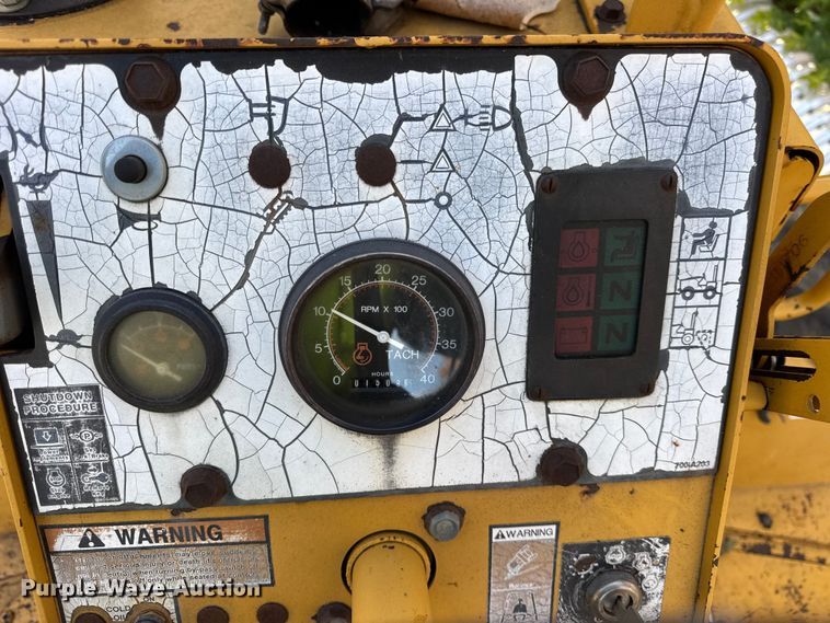 image for item EF2293 1996 Vermeer V5750 trencher