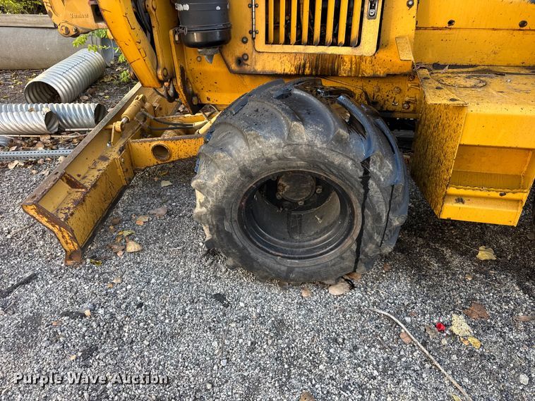 image for item EF2293 1996 Vermeer V5750 trencher