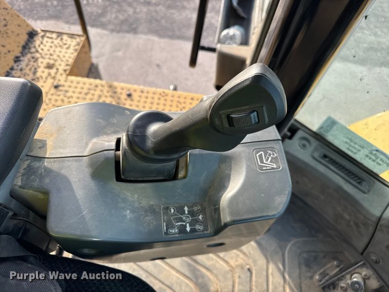 image for item EF2295 2017 Caterpillar 966MXE wheel loader