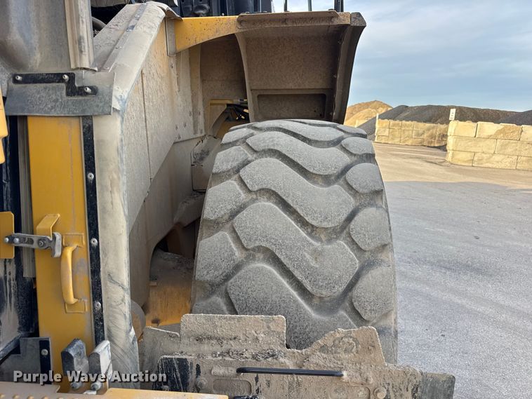 image for item EF2295 2017 Caterpillar 966MXE wheel loader