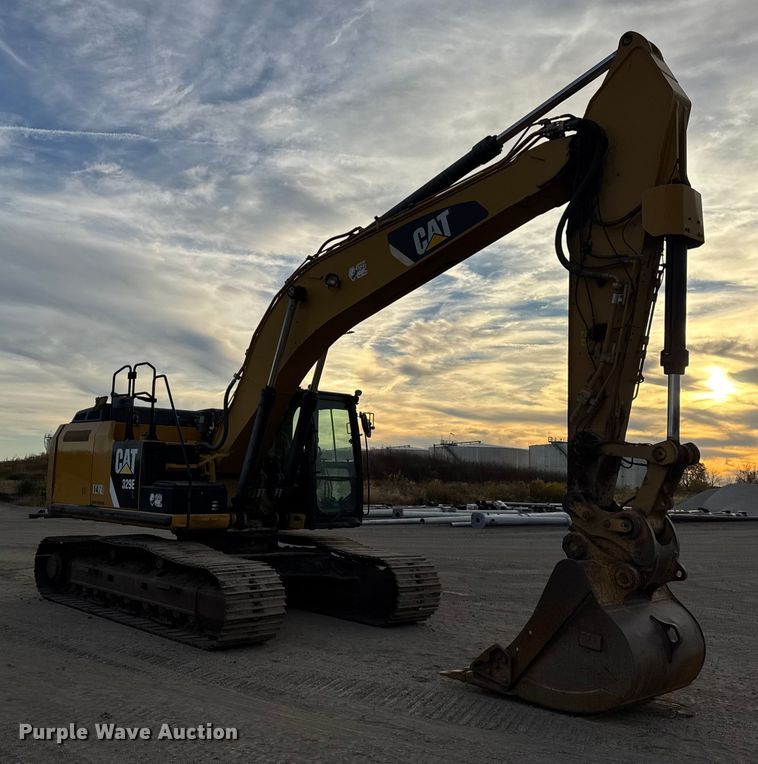 EXCAVADORA 2014 CATERPILLAR 329EL