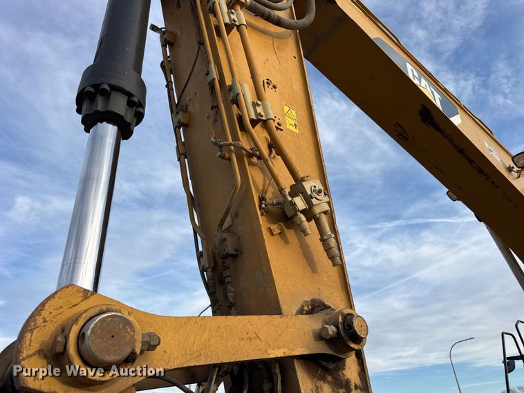 image for item EF2296 2014 Caterpillar 329EL excavator