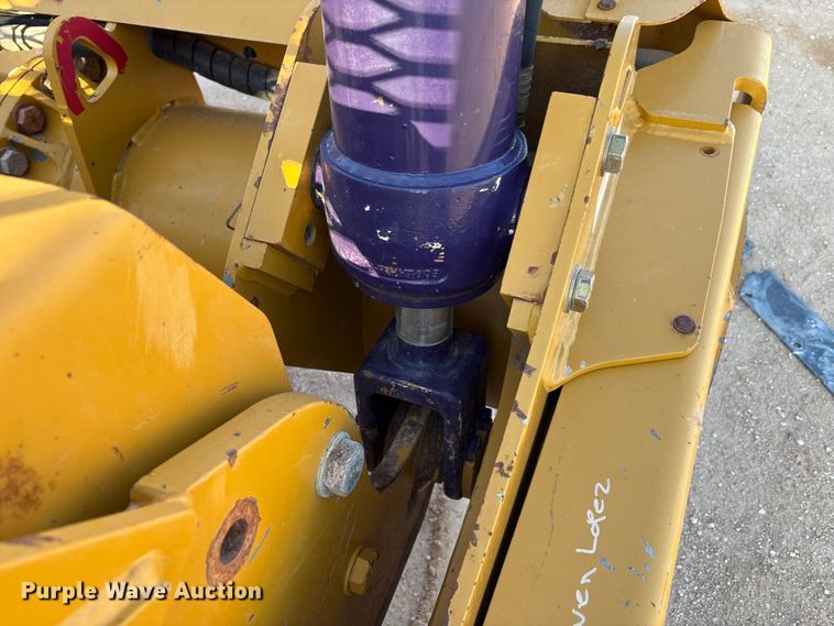 image for item EF6081 2015 K-Tec 1233 scraper