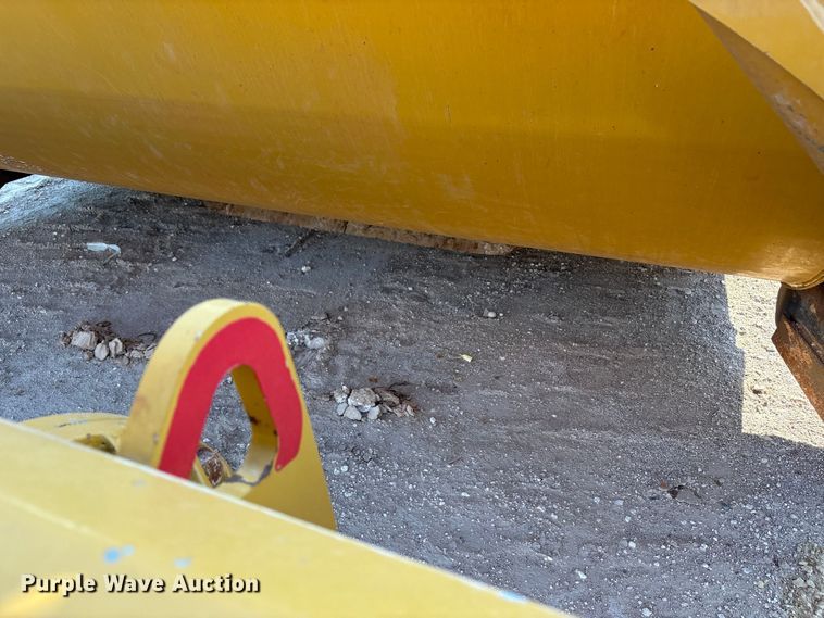 image for item EF6081 2015 K-Tec 1233 scraper