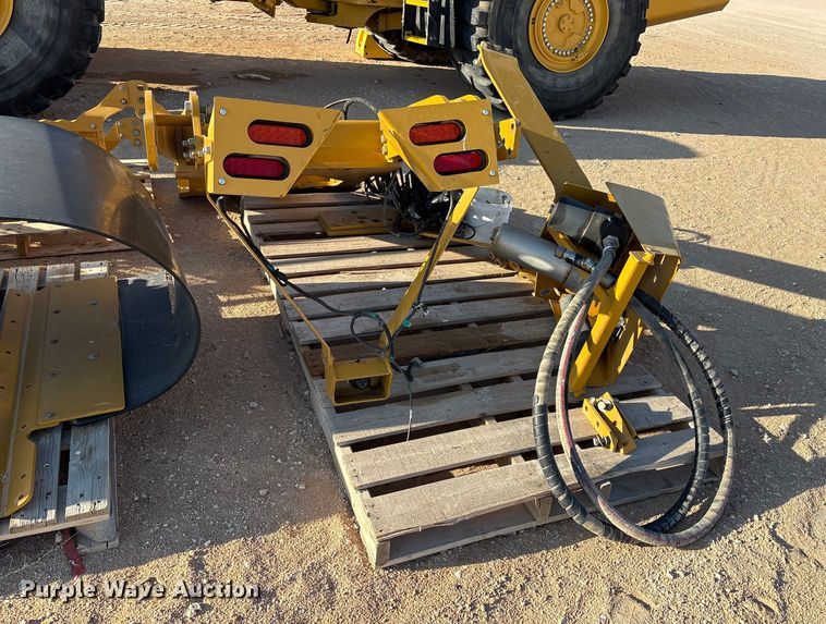 image for item EF6081 2015 K-Tec 1233 scraper