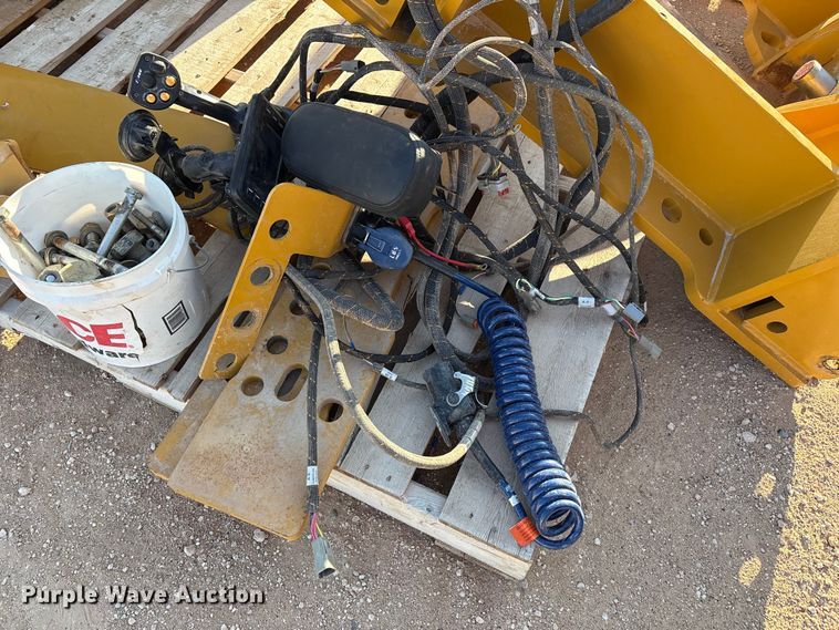 image for item EF6081 2015 K-Tec 1233 scraper