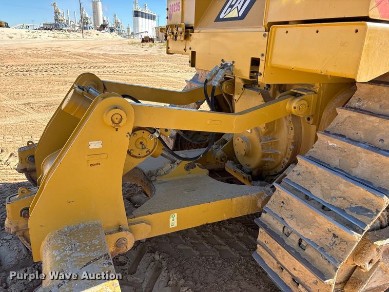 image for item EF6136 2019 Caterpillar D6T XL dozer