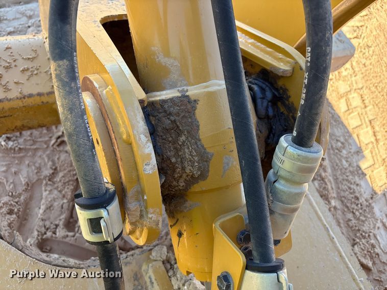 image for item EF6136 2019 Caterpillar D6T XL dozer