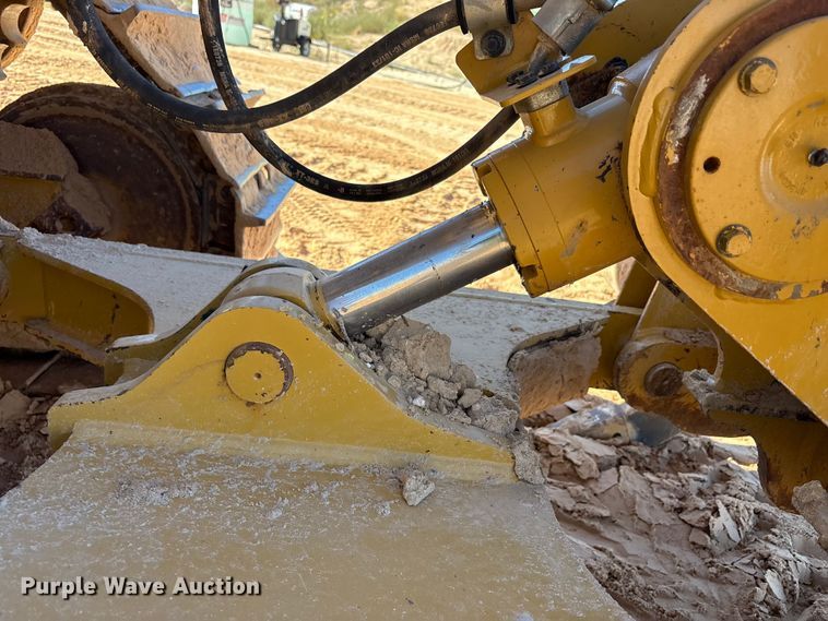 image for item EF6136 2019 Caterpillar D6T XL dozer