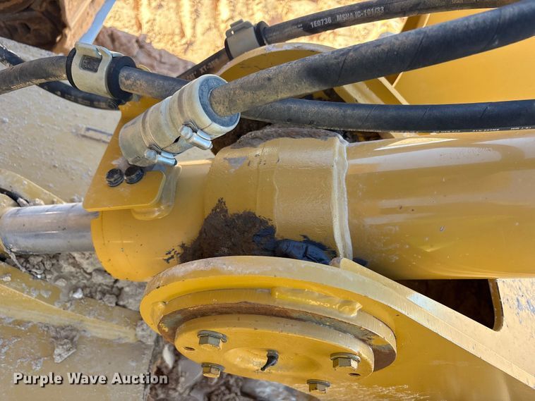 image for item EF6136 2019 Caterpillar D6T XL dozer