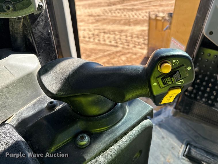 image for item EF6136 2019 Caterpillar D6T XL dozer