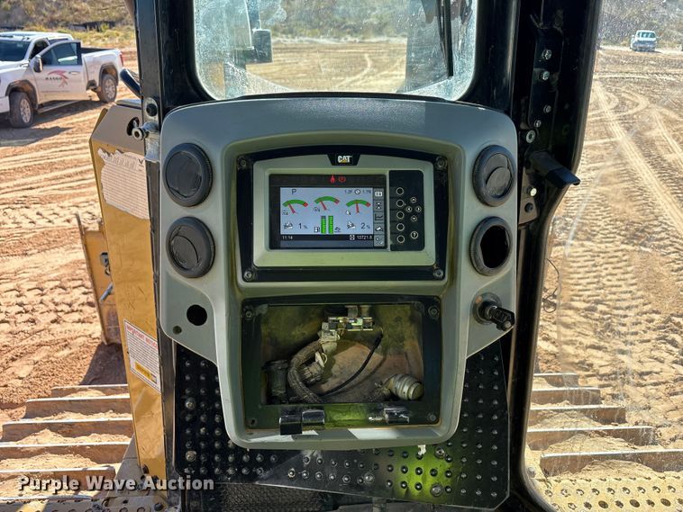 image for item EF6136 2019 Caterpillar D6T XL dozer