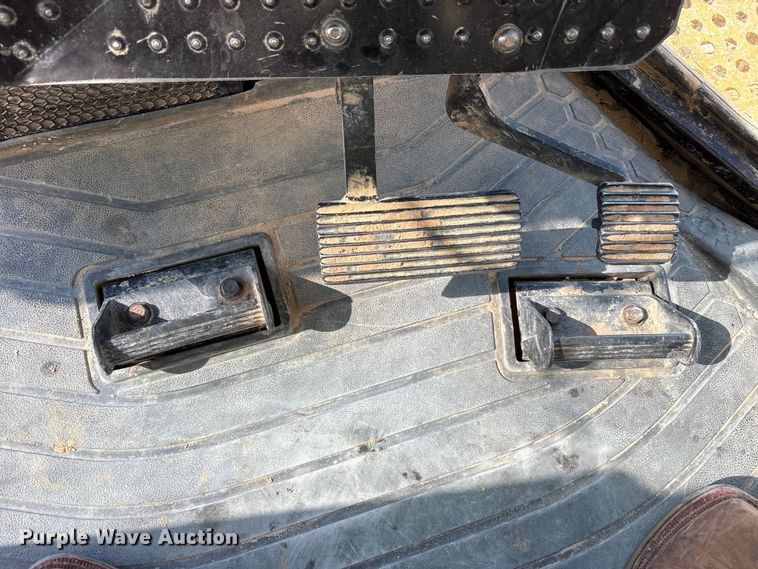 image for item EF6136 2019 Caterpillar D6T XL dozer