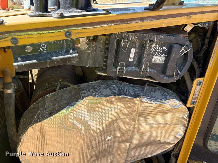 image for item EF6136 2019 Caterpillar D6T XL dozer