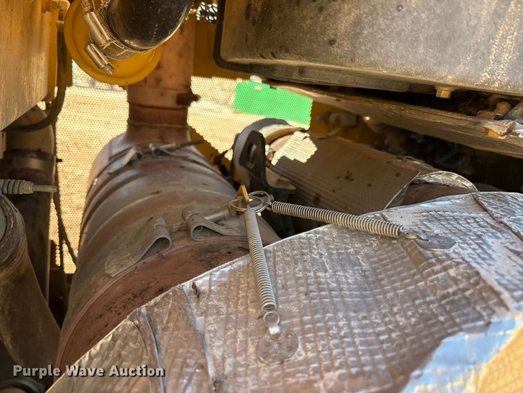 image for item EF6136 2019 Caterpillar D6T XL dozer