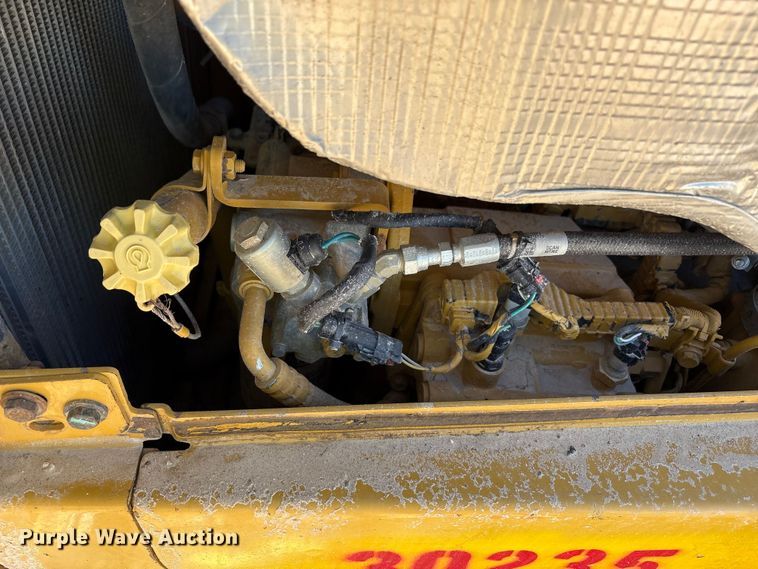 image for item EF6136 2019 Caterpillar D6T XL dozer