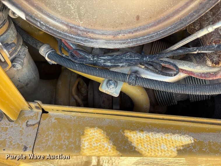 image for item EF6136 2019 Caterpillar D6T XL dozer