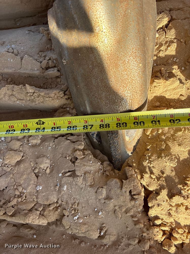 image for item EF6137 2017 Caterpillar D8T dozer