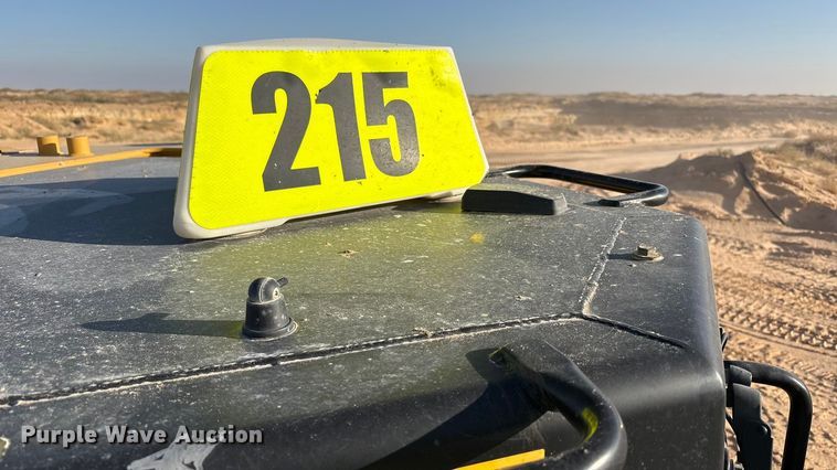 image for item EF6137 2017 Caterpillar D8T dozer