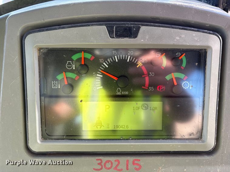 image for item EF6137 2017 Caterpillar D8T dozer