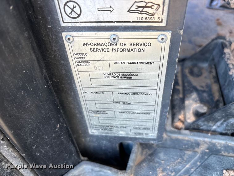 image for item EF6137 2017 Caterpillar D8T dozer