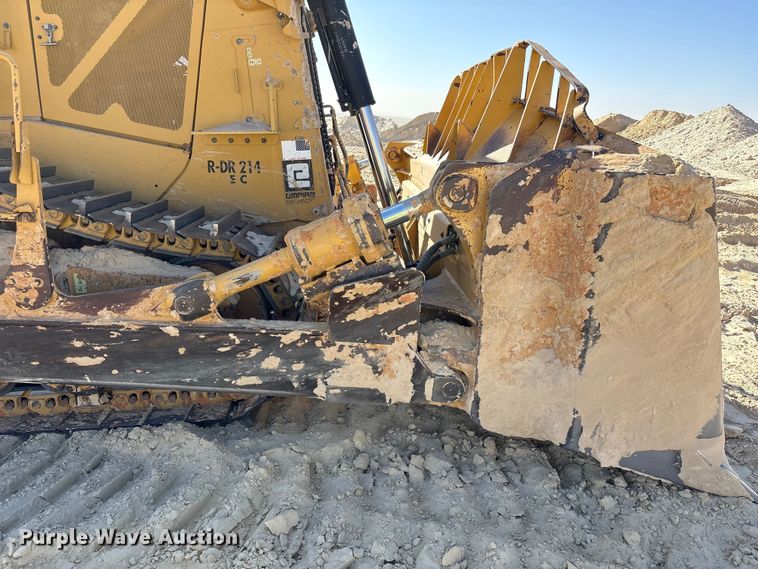 image for item EF6139 2017 Caterpillar D8T dozer