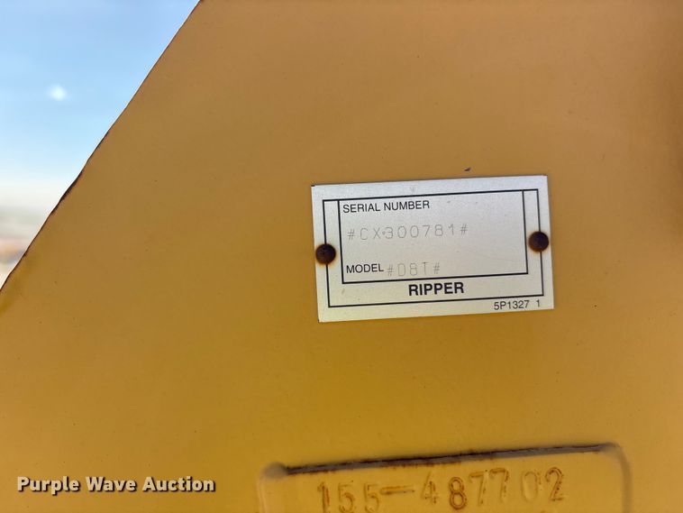 image for item EF6139 2017 Caterpillar D8T dozer