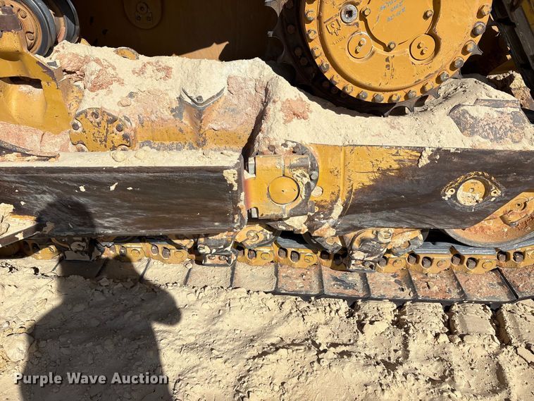 image for item EF6139 2017 Caterpillar D8T dozer