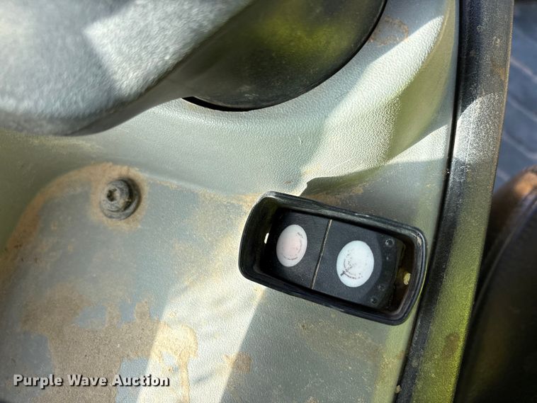 image for item EF6139 2017 Caterpillar D8T dozer