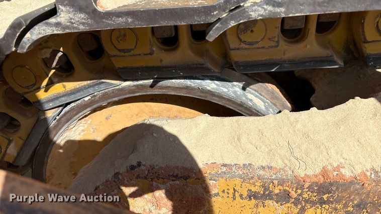 image for item EF6139 2017 Caterpillar D8T dozer