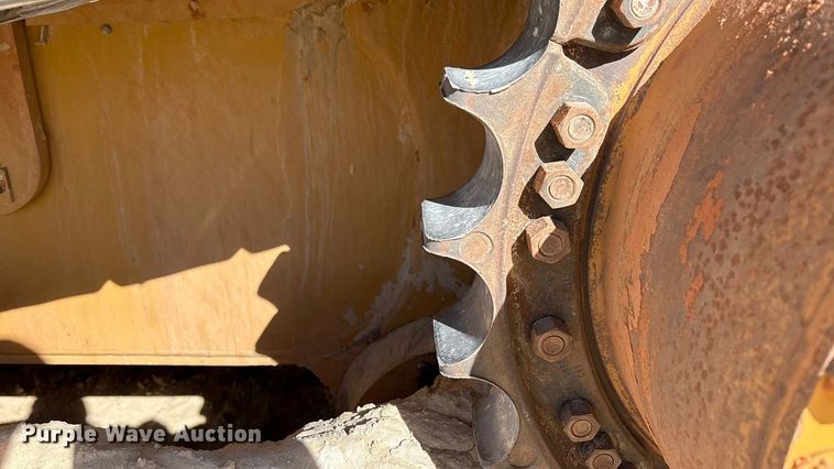 image for item EF6139 2017 Caterpillar D8T dozer