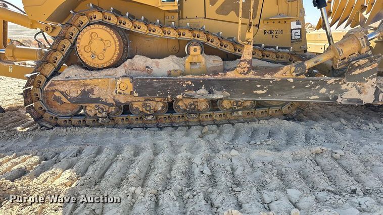 image for item EF6139 2017 Caterpillar D8T dozer
