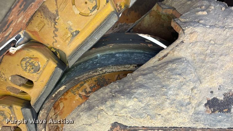 image for item EF6139 2017 Caterpillar D8T dozer