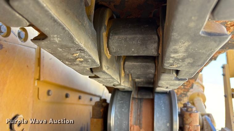 image for item EF6139 2017 Caterpillar D8T dozer