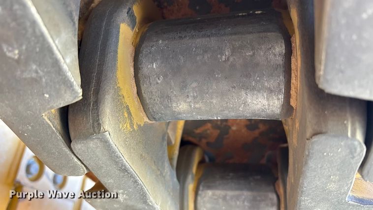 image for item EF6139 2017 Caterpillar D8T dozer