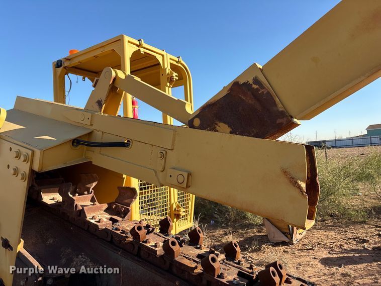 image for item EF6187 1996 Vermeer T655 trencher