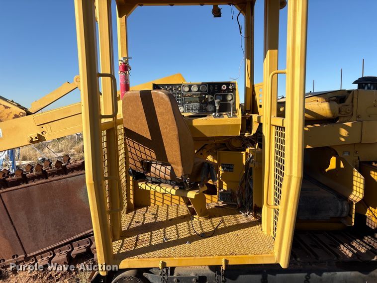 image for item EF6187 1996 Vermeer T655 trencher