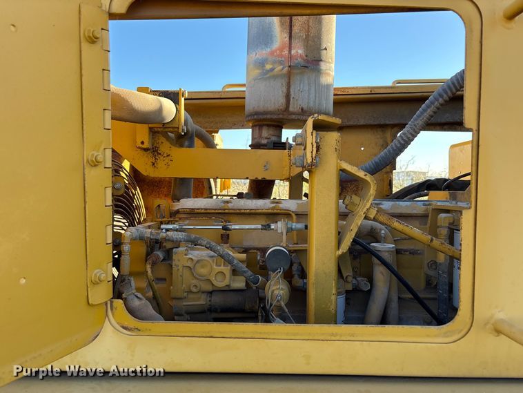 image for item EF6187 1996 Vermeer T655 trencher