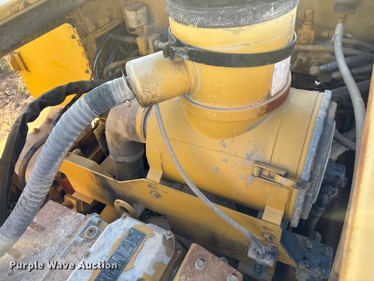 image for item EF6187 1996 Vermeer T655 trencher