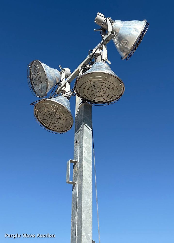 image for item EF6189 2012 Frontier Power Products Genesis light plant