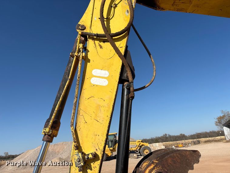 image for item EF6191 2005 Kobelco SK135SRLC excavator