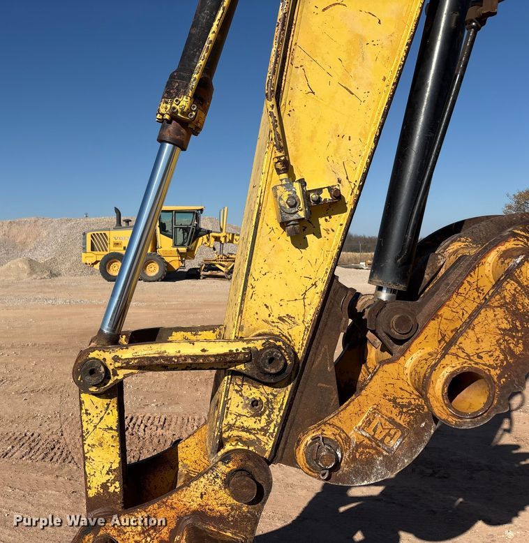 image for item EF6191 2005 Kobelco SK135SRLC excavator