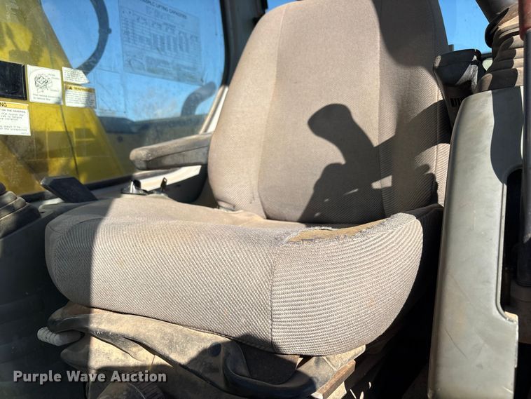 image for item EF6191 2005 Kobelco SK135SRLC excavator