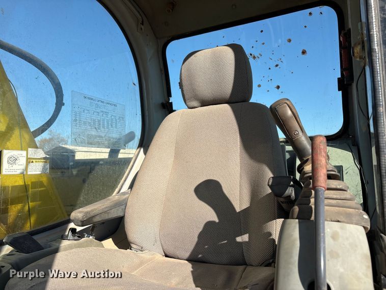 image for item EF6191 2005 Kobelco SK135SRLC excavator