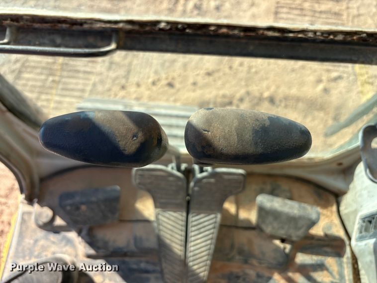 image for item EF6191 2005 Kobelco SK135SRLC excavator